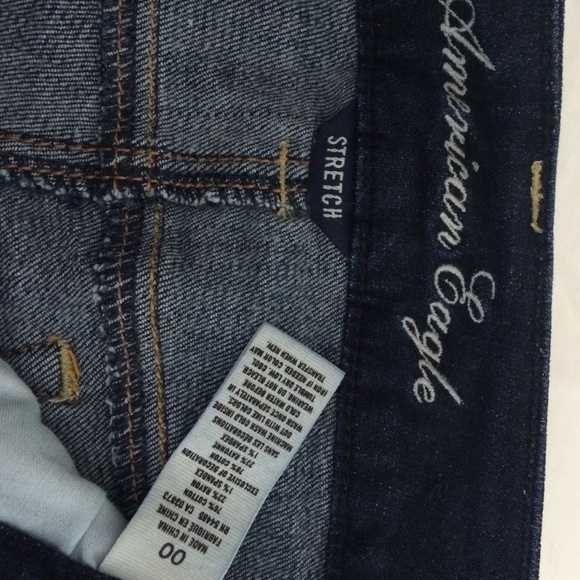 American Eagle Stretch, Dark wash denim midi shorts, Size 0 - Picture 4 of 4